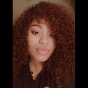 Meet your Posher, Zoe